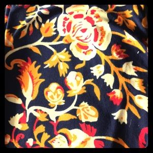 Brand new LulaRoe OS Legging